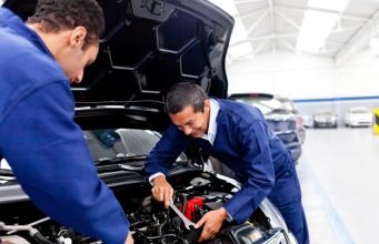 How to Find A Cheap Car Service? car service pakenham