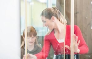 Get a roomy and organised look with small bathroom suites