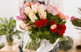 Type of Flowers that Can Enhance Beauty of Your Home and Garden storage buildings